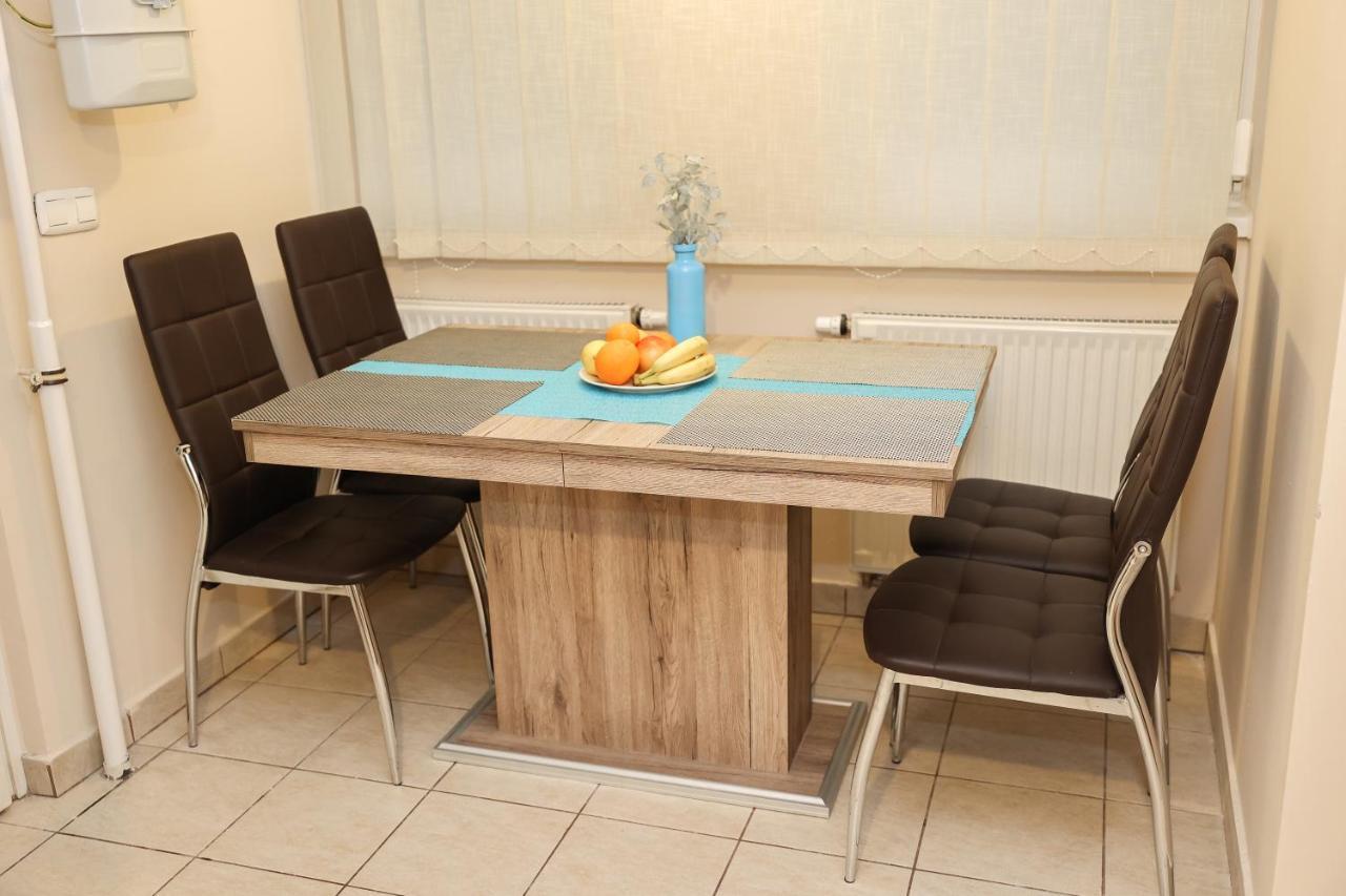 Charming & Unique Apartment In Budapest Vibrant City Center 外观 照片
